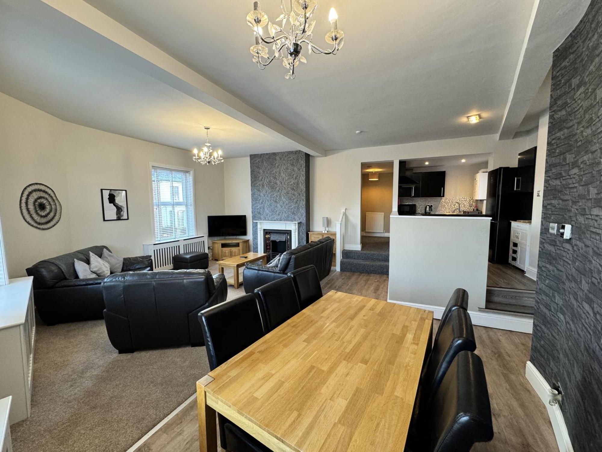 Holgate Premier Apartment Йорк Экстерьер фото